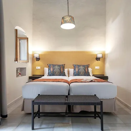 Genteel Casa Augusto Plasencia